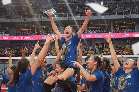 bea de leon parents business|Finals MVP Bea De Leon: Staying for 5th year at Ateneo 'best .